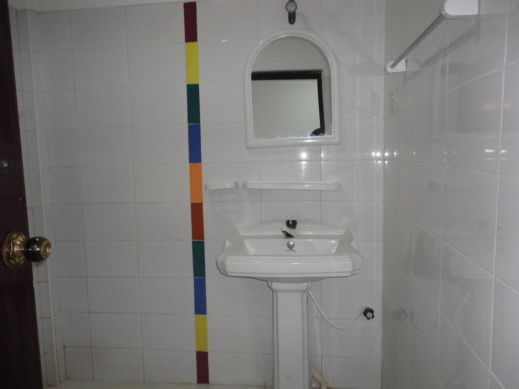 Yoho Hotel Arugambay Beach Inn Arugam Bay Ruang foto