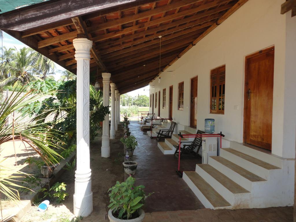 Yoho Hotel Arugambay Beach Inn Arugam Bay Bagian luar foto