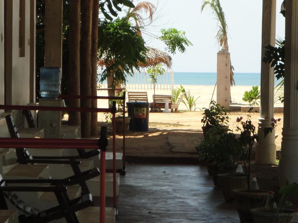 Yoho Hotel Arugambay Beach Inn Arugam Bay Bagian luar foto