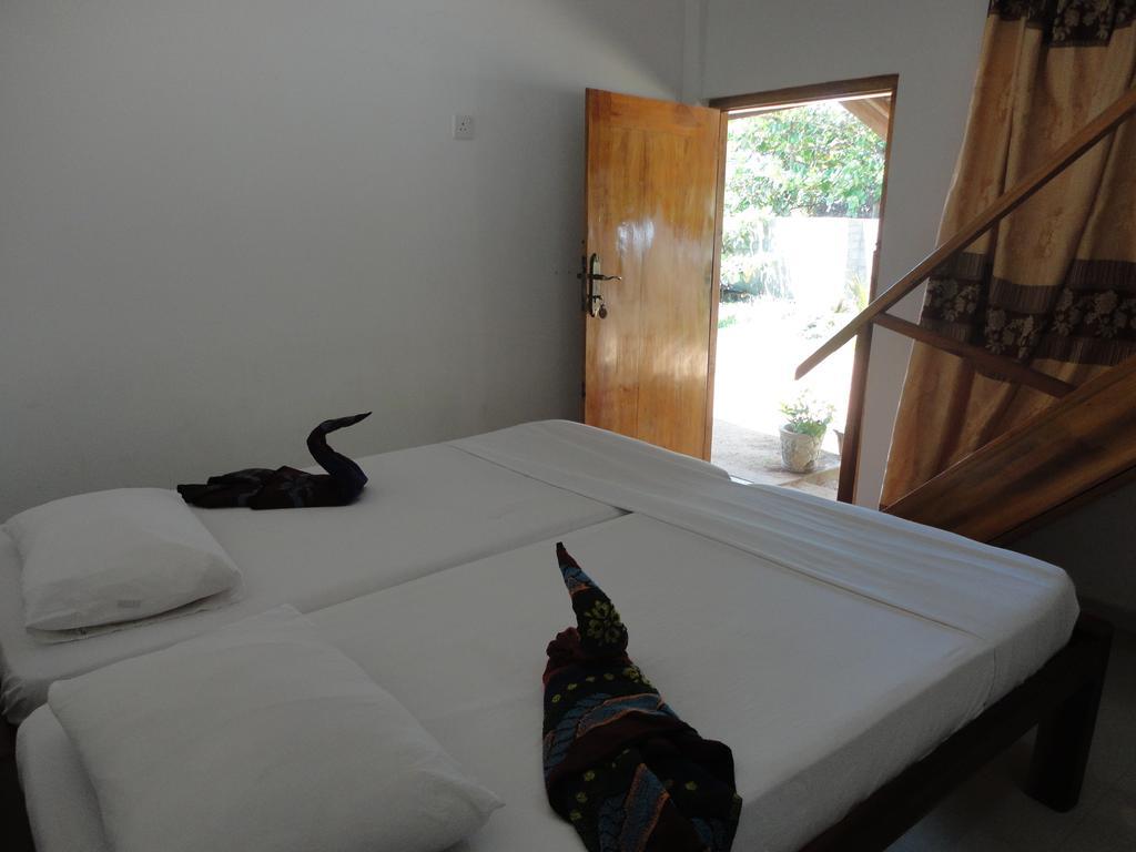 Yoho Hotel Arugambay Beach Inn Arugam Bay Ruang foto