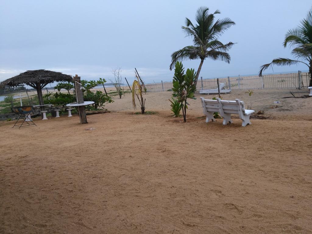Yoho Hotel Arugambay Beach Inn Arugam Bay Bagian luar foto